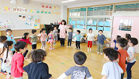 自由遊び・クラス活動・帰りの会イメージ画像(2号認定)